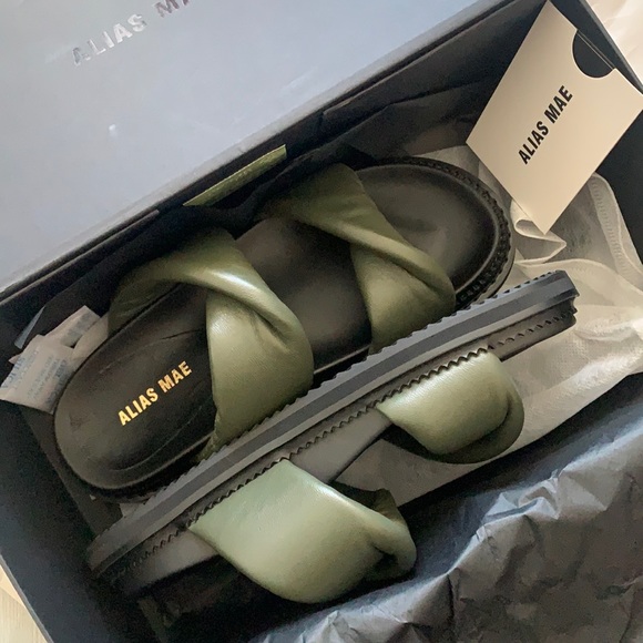 Alias Mae Sandal - Picture 7 of 9